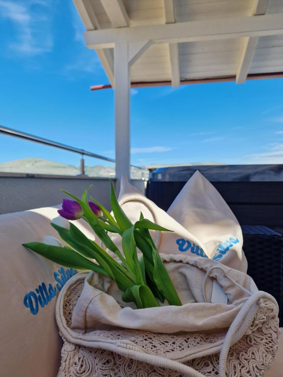 Luxury Apartments Silva With Sea View Округ Горни Екстериор снимка