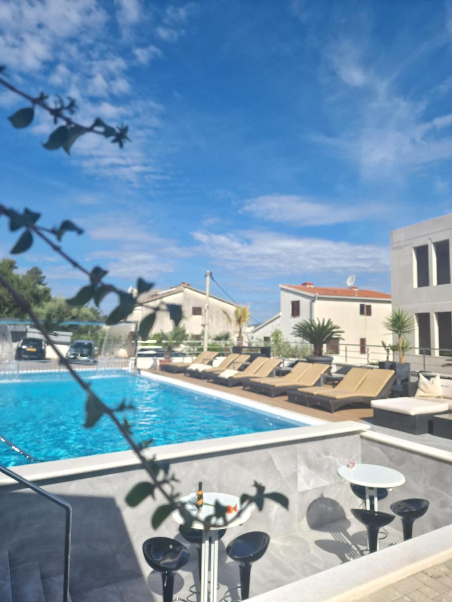 Luxury Apartments Silva With Sea View Округ Горни Екстериор снимка