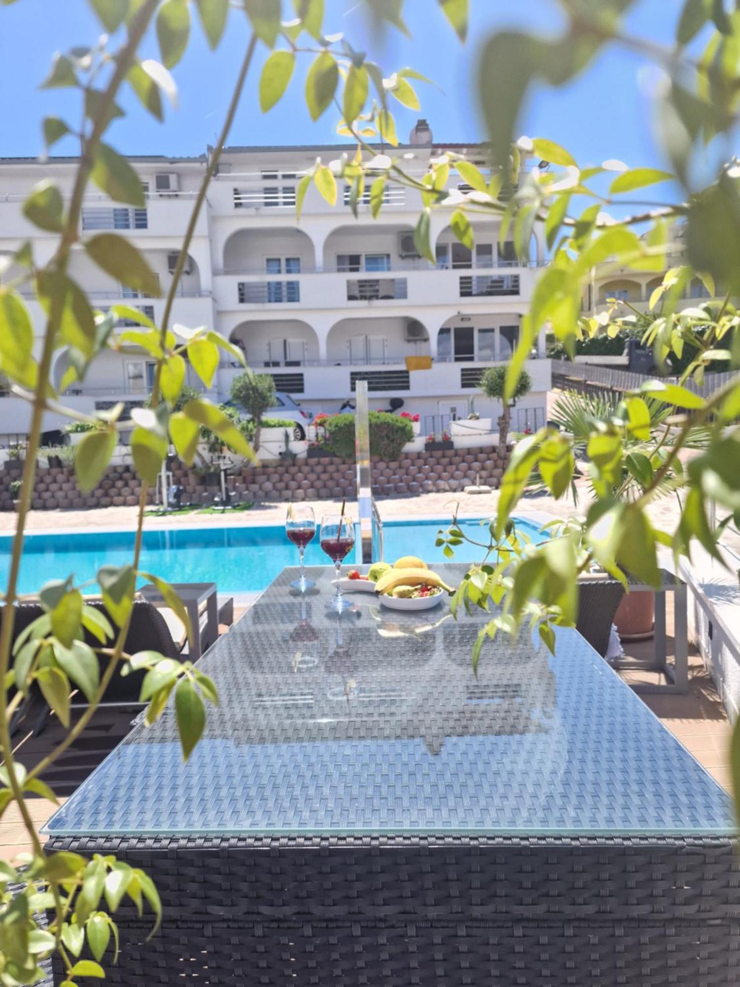 Luxury Apartments Silva With Sea View Округ Горни Екстериор снимка