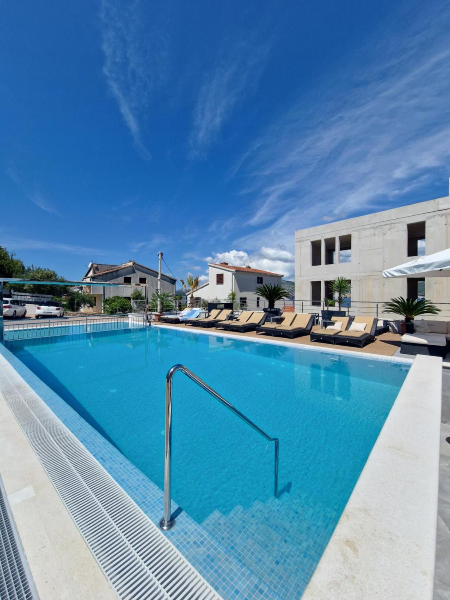 Luxury Apartments Silva With Sea View Округ Горни Екстериор снимка