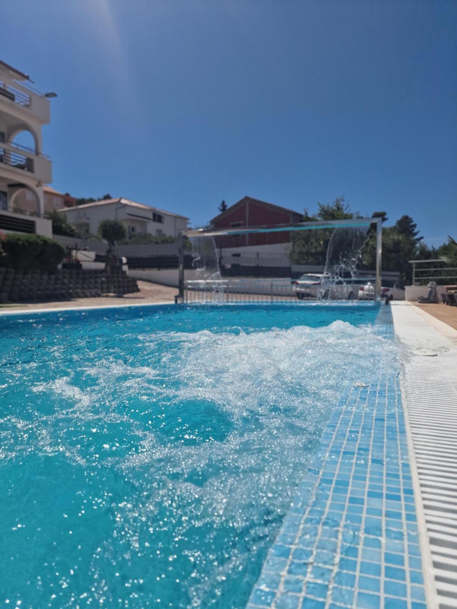 Luxury Apartments Silva With Sea View Округ Горни Екстериор снимка