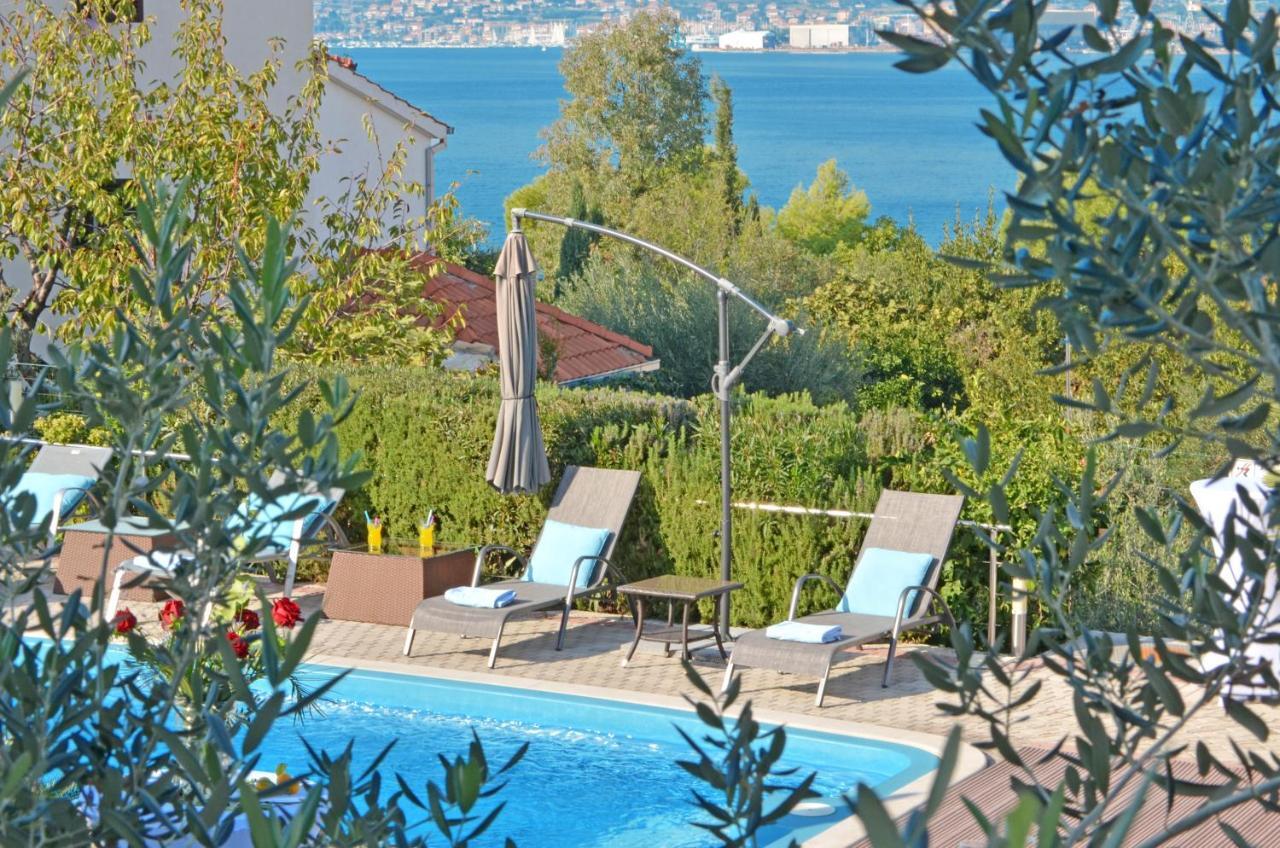Luxury Apartments Silva With Sea View Округ Горни Екстериор снимка